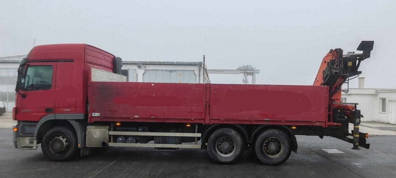 Mercedes-Benz Actros 2644L 6X4 stake body - Palfinger crane PK18500 - Xe tải thùng lửng/ Phẳng: hình 2 Mercedes-Benz Actros 2644L 6X4 stake body - Palfinger crane PK18500 - Xe tải thùng lửng/ Phẳng: hình 2
