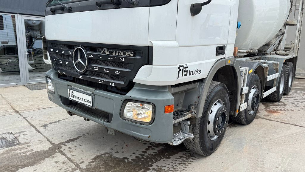 Mercedes-Benz Actros 3241 8x4 mixer 9m3 - Xe trộn bê tông: hình 2 Mercedes-Benz Actros 3241 8x4 mixer 9m3 - Xe trộn bê tông: hình 2