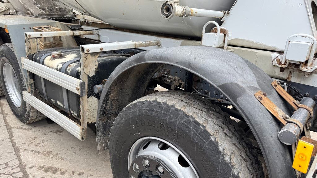 Mercedes-Benz Actros 3241 8x4 mixer 9m3 - Xe trộn bê tông: hình 4 Mercedes-Benz Actros 3241 8x4 mixer 9m3 - Xe trộn bê tông: hình 4