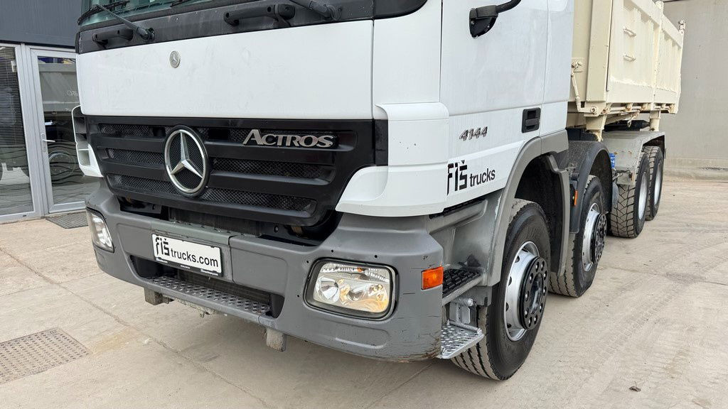 Mercedes-Benz Actros 4144 K 8x4 3 sided tipper - 1st owner - Xe ben: hình 2 Mercedes-Benz Actros 4144 K 8x4 3 sided tipper - 1st owner - Xe ben: hình 2