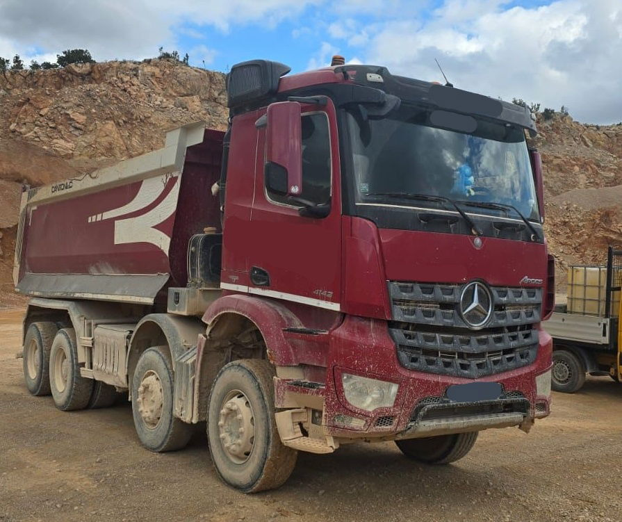 Mercedes-Benz Arocs 4142 8X4 cantoni tipper - Xe ben: hình 1 Mercedes-Benz Arocs 4142 8X4 cantoni tipper - Xe ben: hình 1