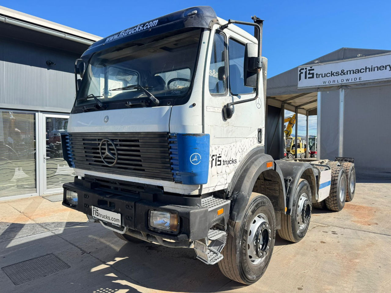 Mercedes-Benz SK 3234 8x4 chassis - Xe tải khung gầm: hình 1 Mercedes-Benz SK 3234 8x4 chassis - Xe tải khung gầm: hình 1