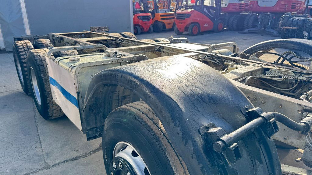 Mercedes-Benz SK 3234 8x4 chassis - Xe tải khung gầm: hình 4 Mercedes-Benz SK 3234 8x4 chassis - Xe tải khung gầm: hình 4