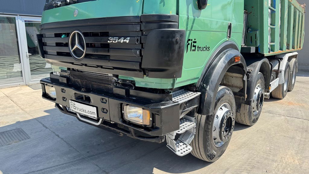 Mercedes-Benz SK 3235 8X4 tipper - V8 - Xe ben: hình 2 Mercedes-Benz SK 3235 8X4 tipper - V8 - Xe ben: hình 2