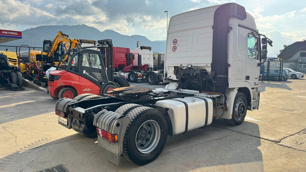 Mercedes-Benz Actros 1844 4x2 tractor unit - retarder - Xe đầu kéo: hình 5 Mercedes-Benz Actros 1844 4x2 tractor unit - retarder - Xe đầu kéo: hình 5