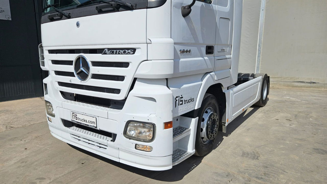 Mercedes-Benz Actros 1844 LS 4x2 tractor unit - Xe đầu kéo: hình 2 Mercedes-Benz Actros 1844 LS 4x2 tractor unit - Xe đầu kéo: hình 2