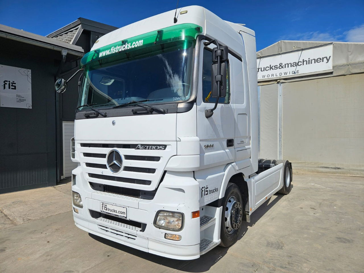 Mercedes-Benz Actros 1844 LS 4x2 tractor unit - Xe đầu kéo: hình 1 Mercedes-Benz Actros 1844 LS 4x2 tractor unit - Xe đầu kéo: hình 1