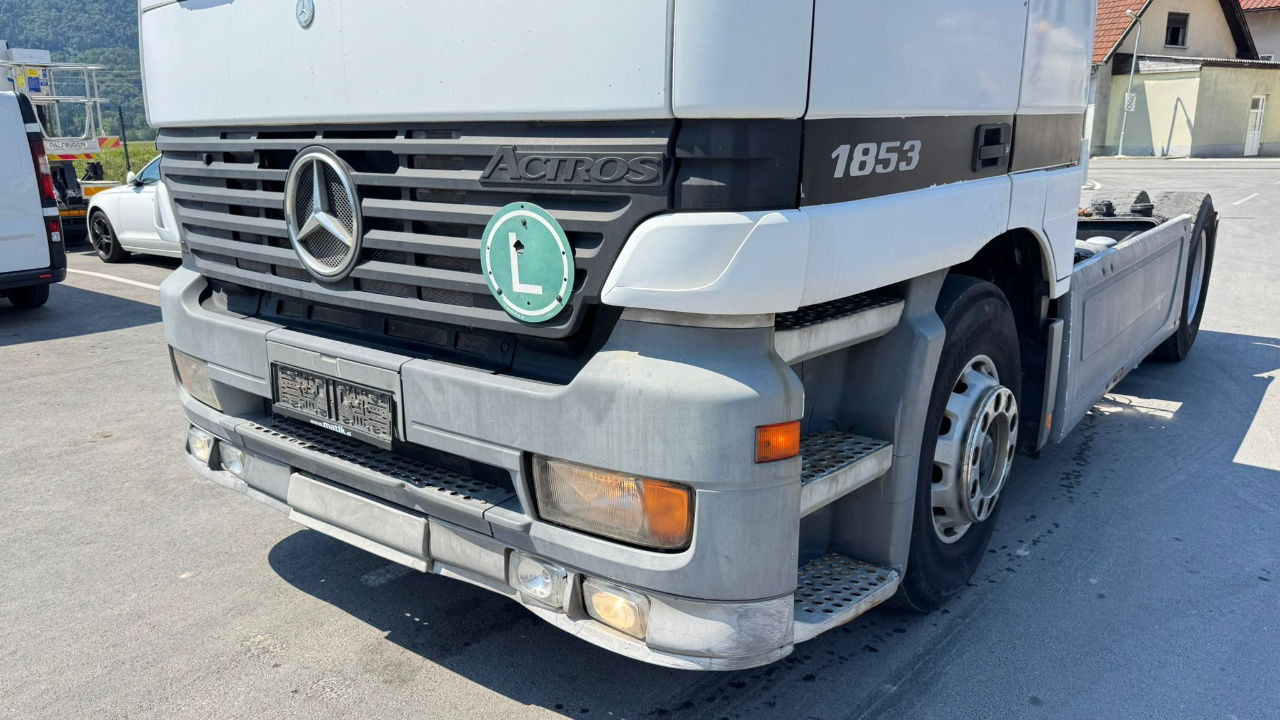 Mercedes-Benz Actros 1853 LS 4x2 tractor unit - retarder - tipp. hydraulics - Xe đầu kéo: hình 2 Mercedes-Benz Actros 1853 LS 4x2 tractor unit - retarder - tipp. hydraulics - Xe đầu kéo: hình 2