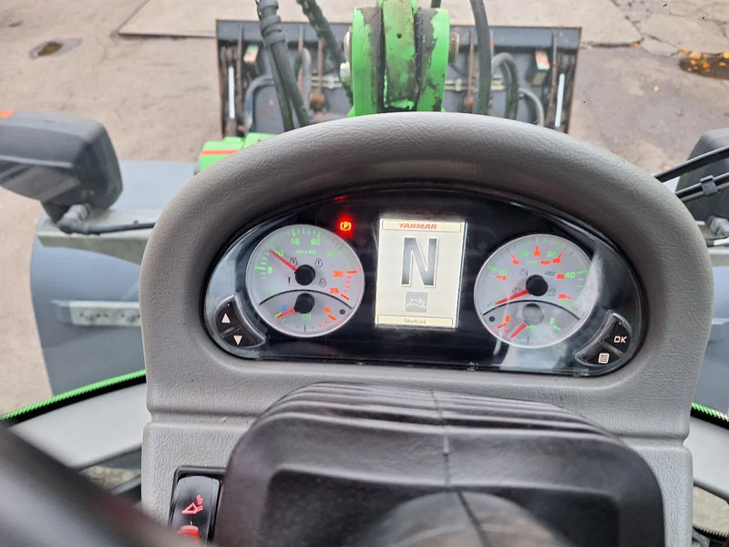 Máy xúc lật mini bánh xích Yanmar V80: hình 15 Máy xúc lật mini bánh xích Yanmar V80: hình 15