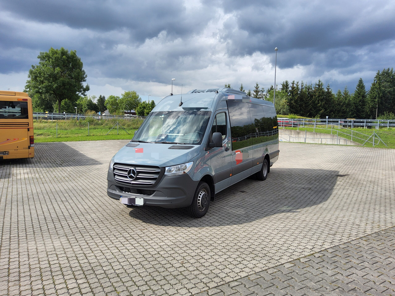 Mercedes Benz 517 cdi BusDesign Comfort 19+1+1 Schlafsitze / USB / Klima / Automatik - Xe bus mini, Xe van chở khách: hình 2 Mercedes Benz 517 cdi BusDesign Comfort 19+1+1 Schlafsitze / USB / Klima / Automatik - Xe bus mini, Xe van chở khách: hình 2