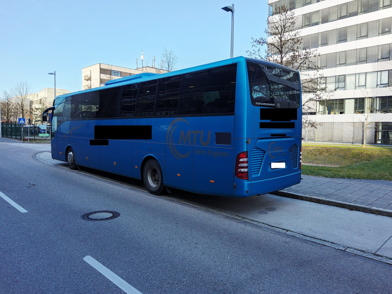 Mercedes Benz Tourismo 15 RHD 56 Sitze / kein WC / großer Kofferraum - Xe đò: hình 3 Mercedes Benz Tourismo 15 RHD 56 Sitze / kein WC / großer Kofferraum - Xe đò: hình 3