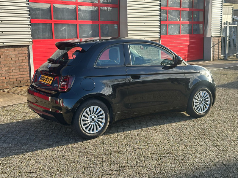 Fiat 500 E - Hatchback: hình 4 Fiat 500 E - Hatchback: hình 4