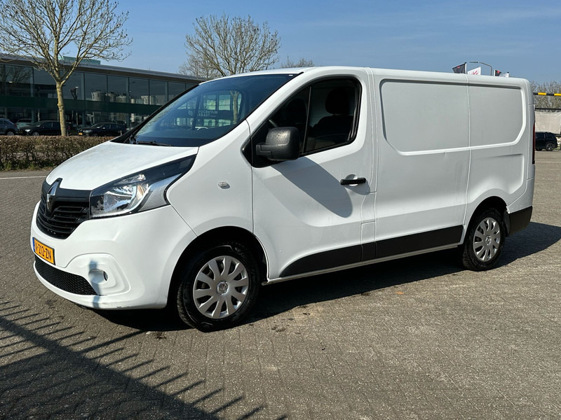 Renault Trafic 1.6 dCi T27 - Xe van nhỏ gọn: hình 2 Renault Trafic 1.6 dCi T27 - Xe van nhỏ gọn: hình 2