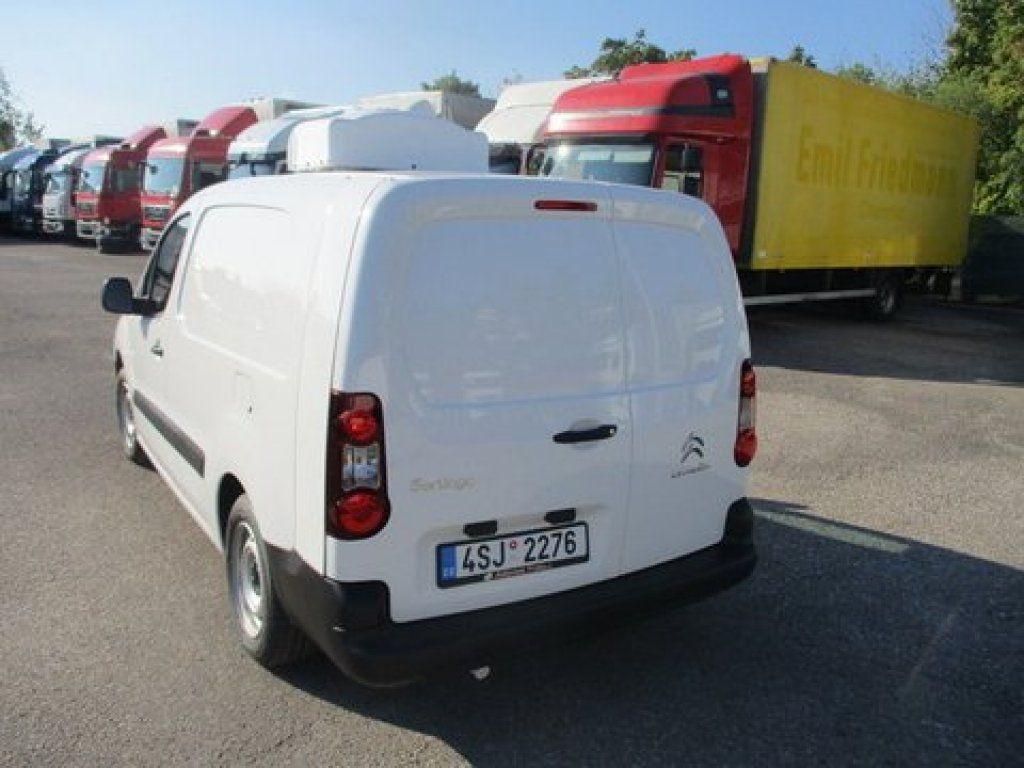 Citroën Berlingo freezer - Xe van đông lạnh: hình 3 Citroën Berlingo freezer - Xe van đông lạnh: hình 3