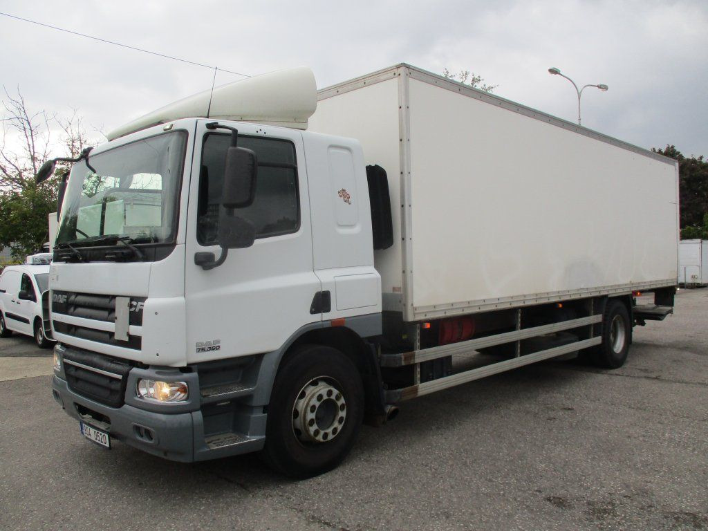 DAF CF 75.310 - Xe tải hộp: hình 1 DAF CF 75.310 - Xe tải hộp: hình 1