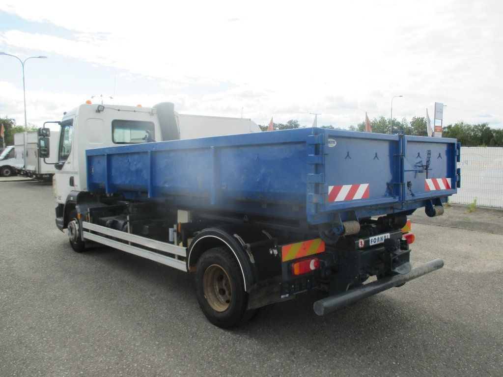 DAF LF 12.250 - Xe tải nâng móc: hình 3 DAF LF 12.250 - Xe tải nâng móc: hình 3
