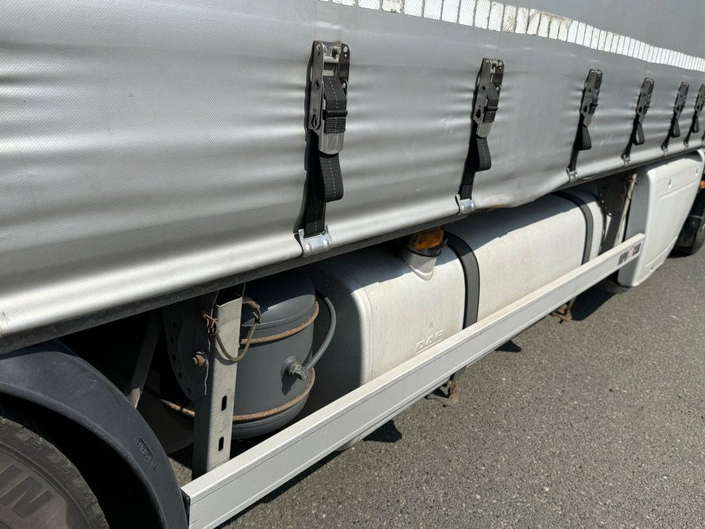 Xe tải thùng mui bạt DAF XF440 EURO 6 6x2 + Agrikom: hình 17