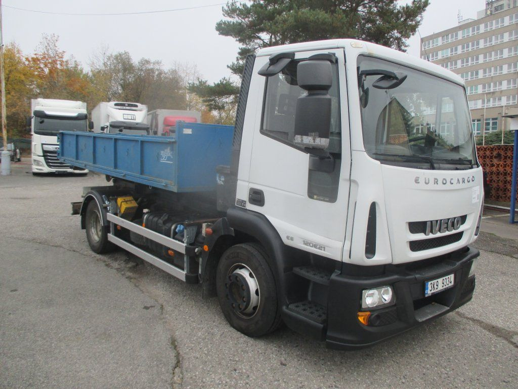 Iveco 120E - Xe tải nâng móc: hình 3 Iveco 120E - Xe tải nâng móc: hình 3