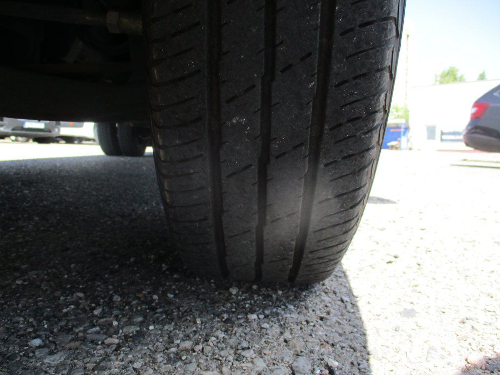 Xe tải nhỏ thùng kín Iveco Daily 35C16, 2.3, HC, 8 palet: hình 14