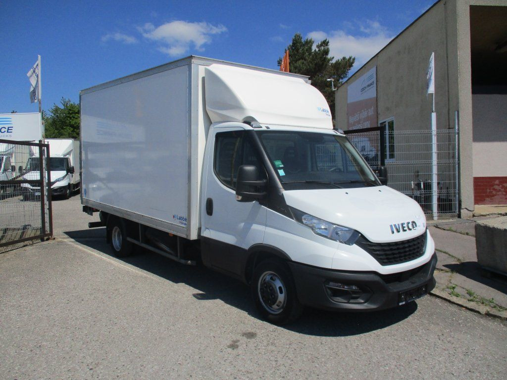 Iveco Daily 35C16 3.0 - Xe tải nhỏ thùng kín: hình 3 Iveco Daily 35C16 3.0 - Xe tải nhỏ thùng kín: hình 3