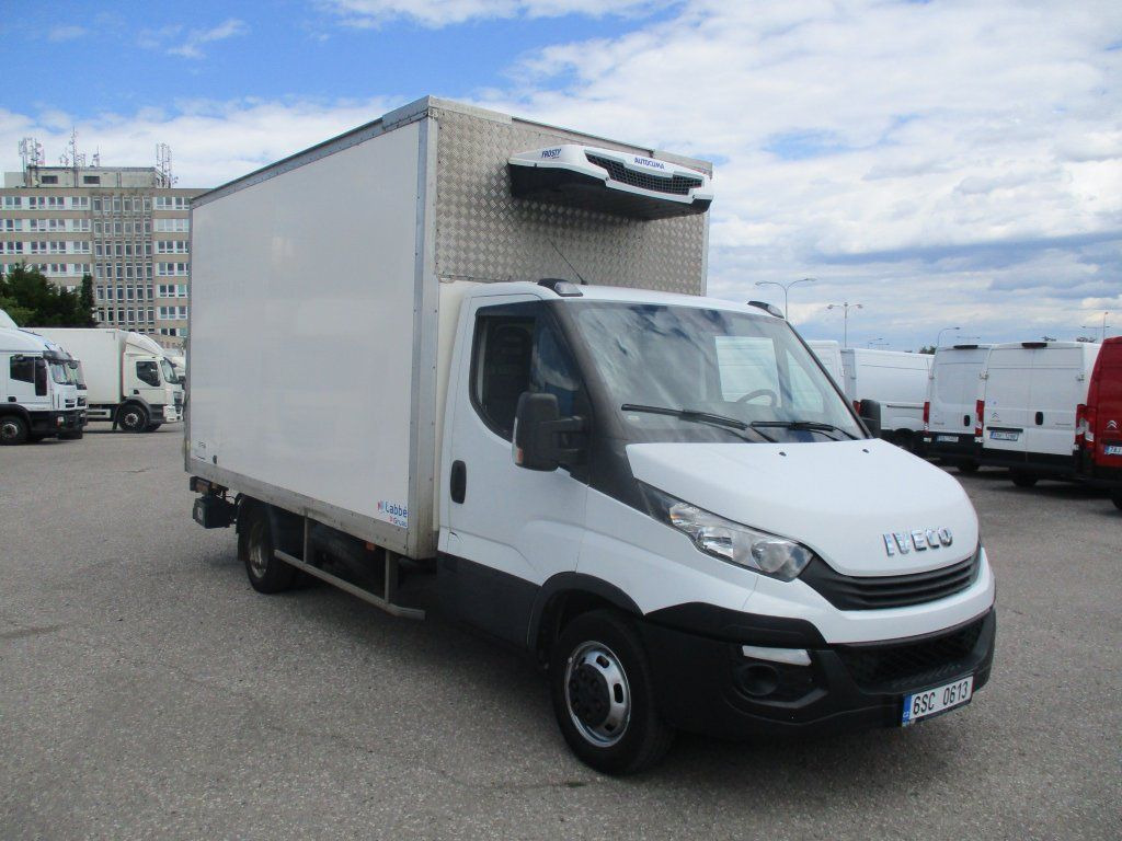 Iveco Daily 35C16 Dhollandia - Xe van đông lạnh: hình 3 Iveco Daily 35C16 Dhollandia - Xe van đông lạnh: hình 3