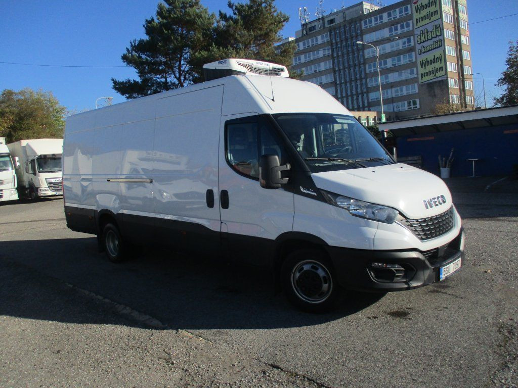 Iveco Daily 35C16 - Xe van đông lạnh: hình 2 Iveco Daily 35C16 - Xe van đông lạnh: hình 2