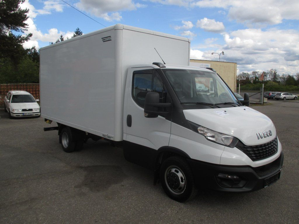 Iveco Daily 35C16 - Xe tải nhỏ thùng kín: hình 3 Iveco Daily 35C16 - Xe tải nhỏ thùng kín: hình 3
