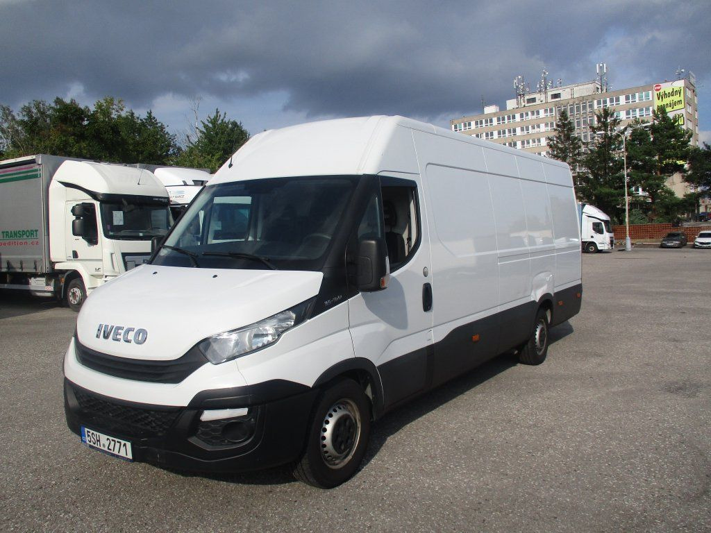 Iveco Daily 35S16 - Xe van chở hàng: hình 2 Iveco Daily 35S16 - Xe van chở hàng: hình 2