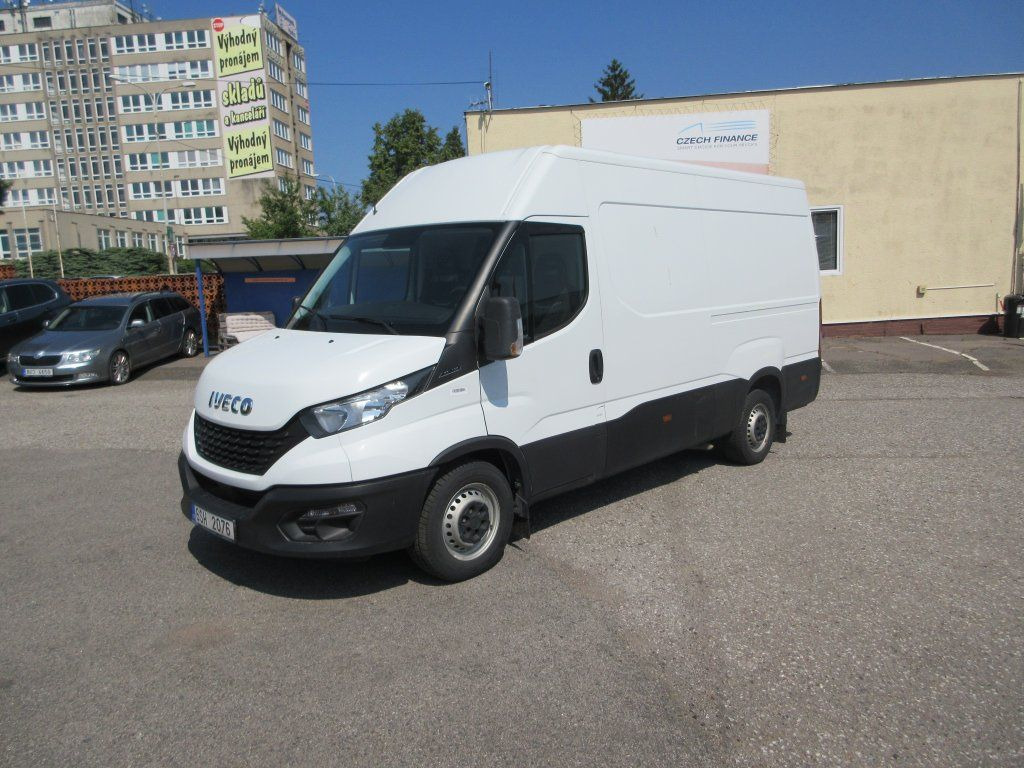 Iveco Daily 35S16 - Xe van chở hàng: hình 2 Iveco Daily 35S16 - Xe van chở hàng: hình 2