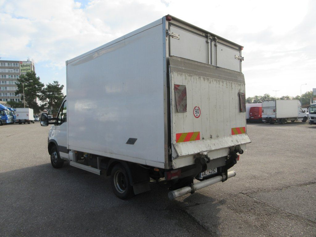 Iveco Daily 50C15 - Xe van đông lạnh: hình 5 Iveco Daily 50C15 - Xe van đông lạnh: hình 5