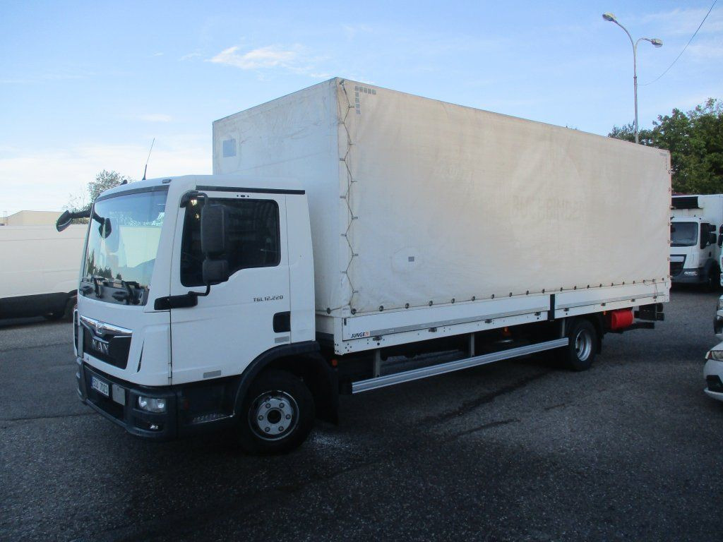 MAN TGL 12.220 - Xe tải thùng mui bạt: hình 1 MAN TGL 12.220 - Xe tải thùng mui bạt: hình 1