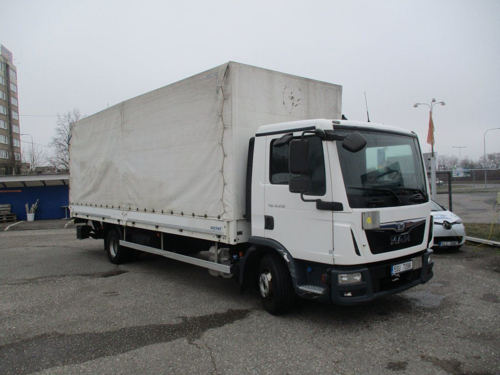 MAN TGL 12.250 - Xe tải thùng mui bạt: hình 1 MAN TGL 12.250 - Xe tải thùng mui bạt: hình 1