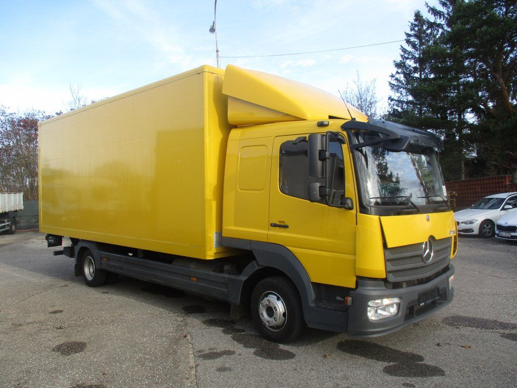 Mercedes-Benz Atego 210, Liege - Xe tải nhỏ thùng kín: hình 2 Mercedes-Benz Atego 210, Liege - Xe tải nhỏ thùng kín: hình 2