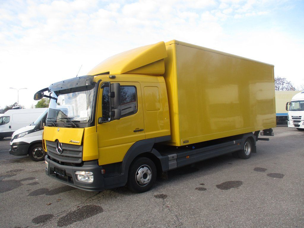 Mercedes-Benz Atego 210, Liege - Xe tải nhỏ thùng kín: hình 1 Mercedes-Benz Atego 210, Liege - Xe tải nhỏ thùng kín: hình 1