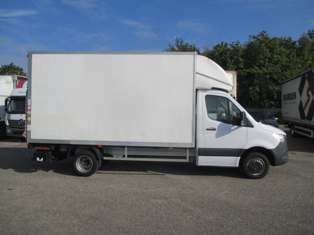 Mercedes-Benz Sprinter 514 CDi - Xe van chở hàng: hình 4 Mercedes-Benz Sprinter 514 CDi - Xe van chở hàng: hình 4