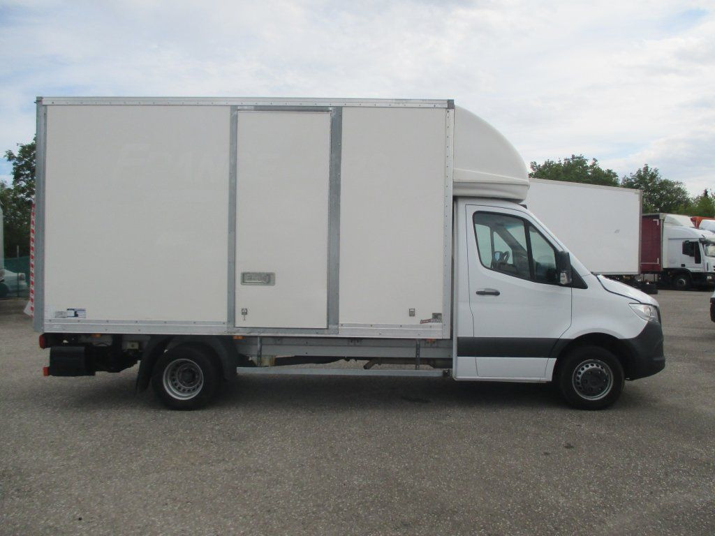 Mercedes-Benz Sprinter 514 CDi - Xe van chở hàng: hình 4 Mercedes-Benz Sprinter 514 CDi - Xe van chở hàng: hình 4