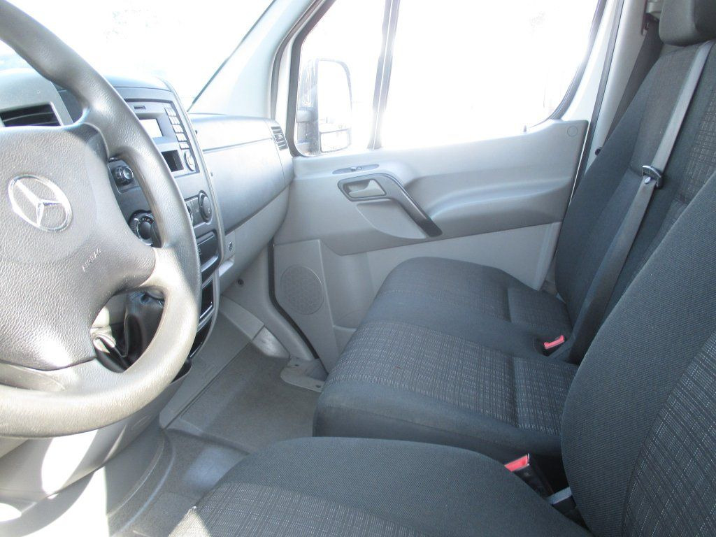 Mercedes-Benz Sprinter 514 CDi - Xe tải nhỏ thùng kín: hình 5 Mercedes-Benz Sprinter 514 CDi - Xe tải nhỏ thùng kín: hình 5