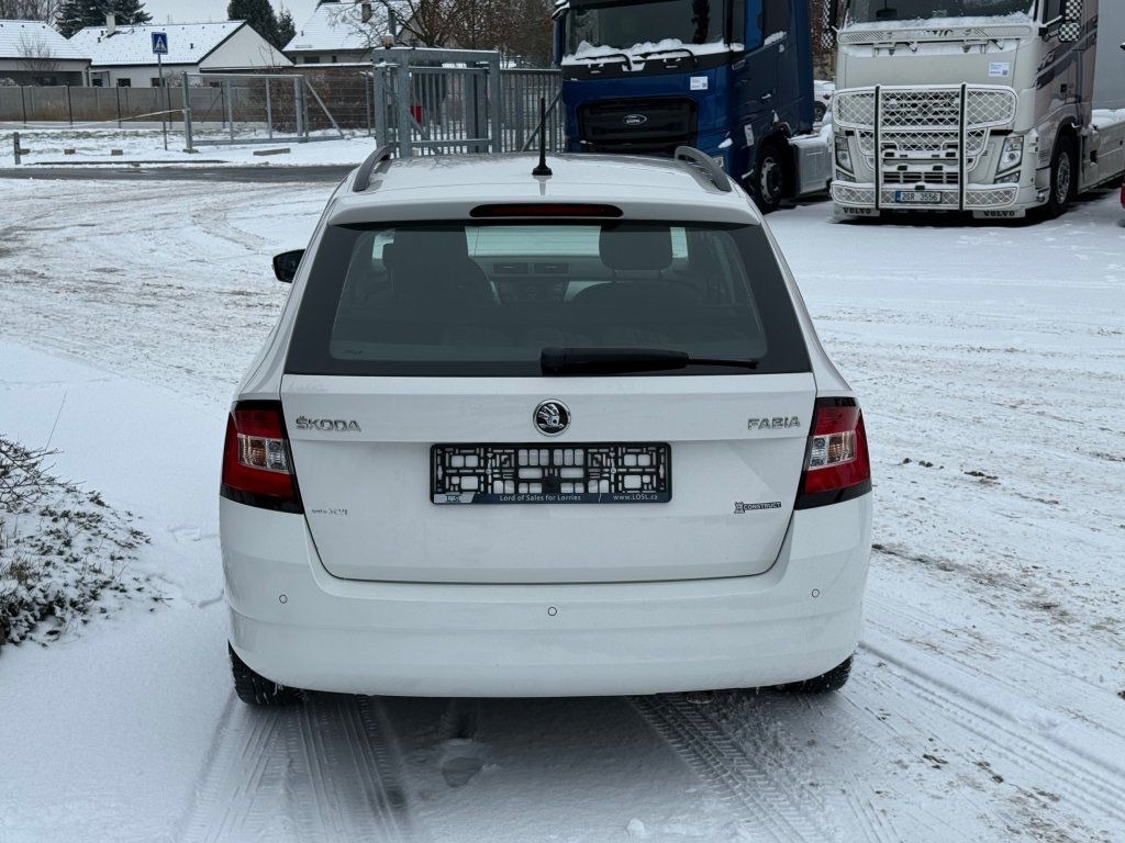 Skoda 1,4TDi kombi - Xe wagon: hình 5 Skoda 1,4TDi kombi - Xe wagon: hình 5