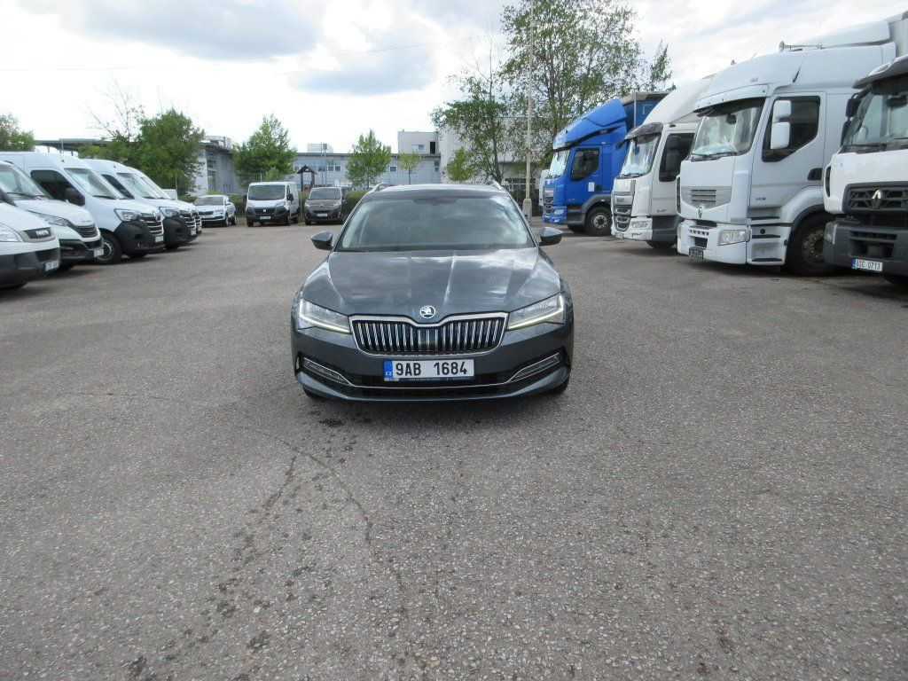 Skoda 2.0 Tdi Style - Xe wagon: hình 2 Skoda 2.0 Tdi Style - Xe wagon: hình 2