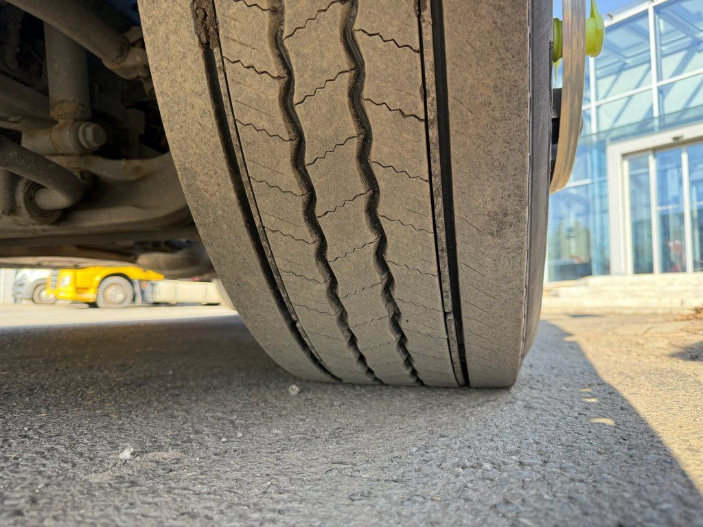 Xe đầu kéo Mercedes-Benz 1843 Actros ADR FL, EX/II, EX/III, AT: hình 7 Xe đầu kéo Mercedes-Benz 1843 Actros ADR FL, EX/II, EX/III, AT: hình 7