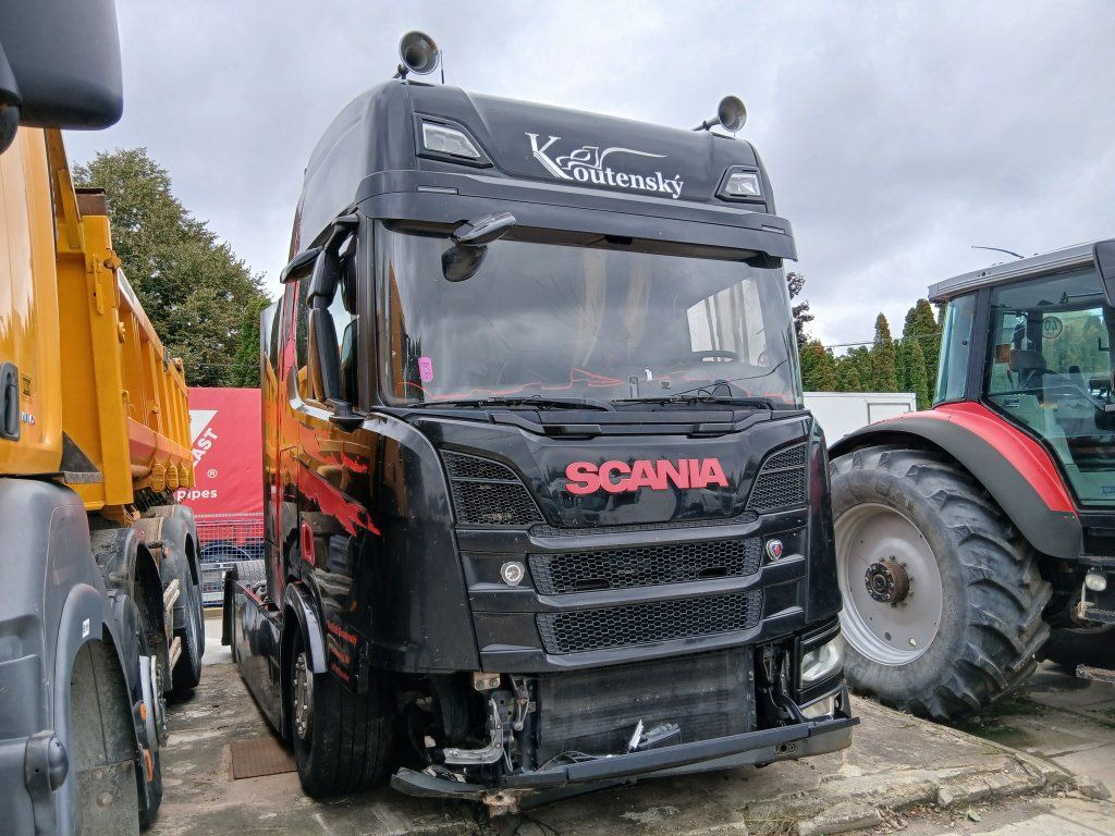 Scania R450 MEGA/lowdeck Unfall / damage - Xe đầu kéo: hình 2 Scania R450 MEGA/lowdeck Unfall / damage - Xe đầu kéo: hình 2