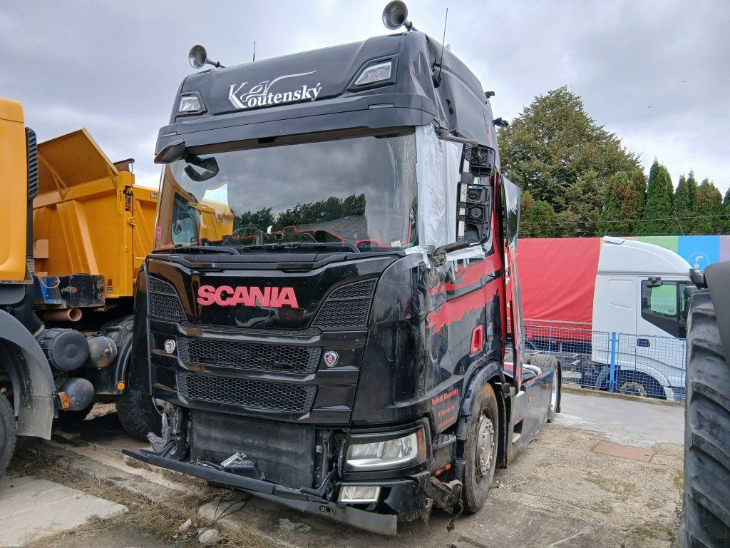 Scania R450 MEGA/lowdeck Unfall / damage - Xe đầu kéo: hình 1 Scania R450 MEGA/lowdeck Unfall / damage - Xe đầu kéo: hình 1
