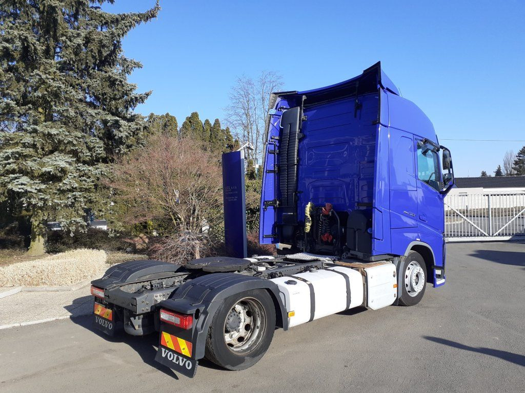Volvo FH500 Globetrotter EURO 6 MEGA/lowdeck - Xe đầu kéo: hình 4 Volvo FH500 Globetrotter EURO 6 MEGA/lowdeck - Xe đầu kéo: hình 4