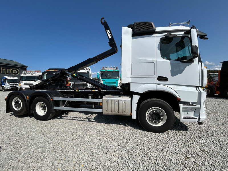 Mercedes-Benz AROCS + JOAB 20t | TULOSSA - Xe tải nâng móc: hình 4 Mercedes-Benz AROCS + JOAB 20t | TULOSSA - Xe tải nâng móc: hình 4