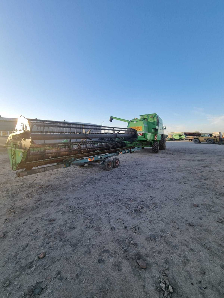 Deutz-Fahr 5690 Hts balance - Máy gặt đập: hình 4 Deutz-Fahr 5690 Hts balance - Máy gặt đập: hình 4
