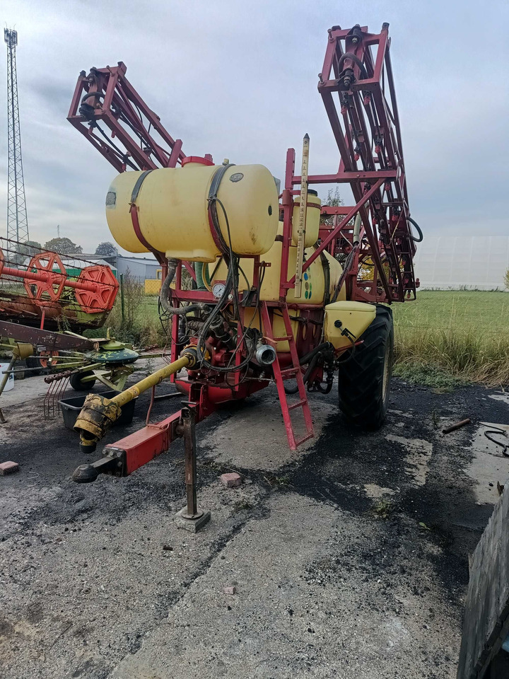 HARDI TZ 18 metrów - Máy xịt kéo: hình 2 HARDI TZ 18 metrów - Máy xịt kéo: hình 2