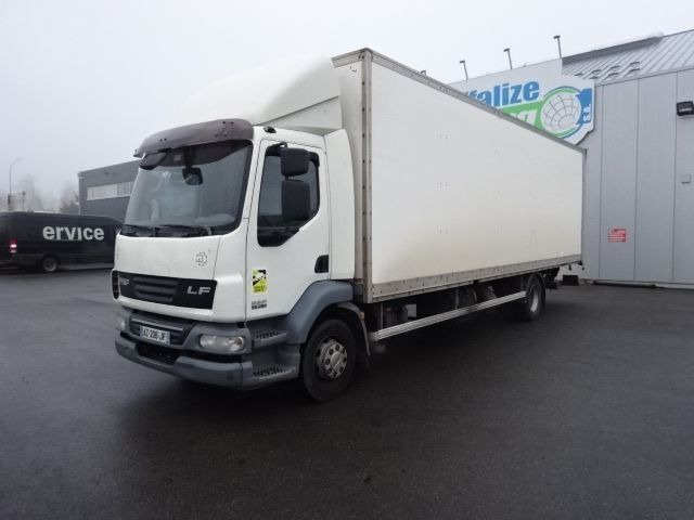 DAF LF 55 280 // broken engine - moteur cassé ! - Xe tải hộp: hình 1 DAF LF 55 280 // broken engine - moteur cassé ! - Xe tải hộp: hình 1