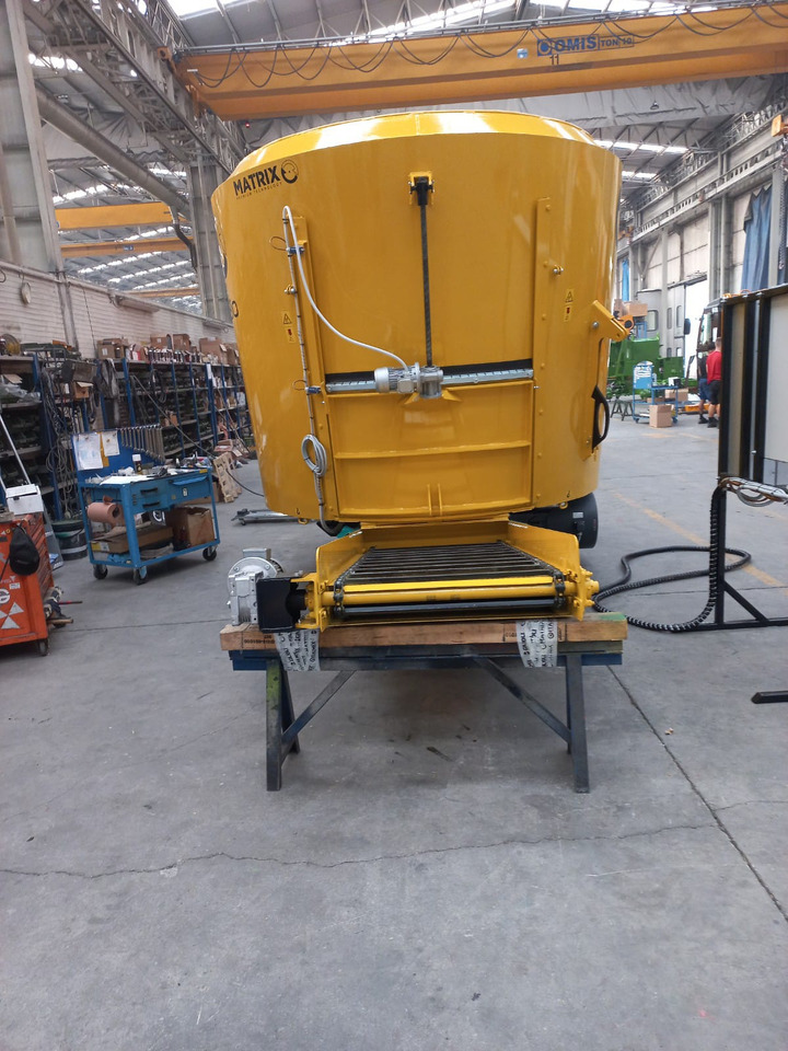 Italmix matrix radon bio elettric - Xe trộn thức ăn gia súc: hình 5 Italmix matrix radon bio elettric - Xe trộn thức ăn gia súc: hình 5