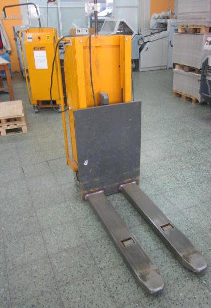 FAC pallet lifts - Xe tải nâng pallet: hình 2 FAC pallet lifts - Xe tải nâng pallet: hình 2