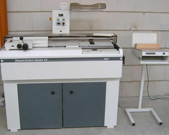 Planax Perfect Binder F II Cold Glue Binding Machine - Máy đóng sách: hình 1 Planax Perfect Binder F II Cold Glue Binding Machine - Máy đóng sách: hình 1